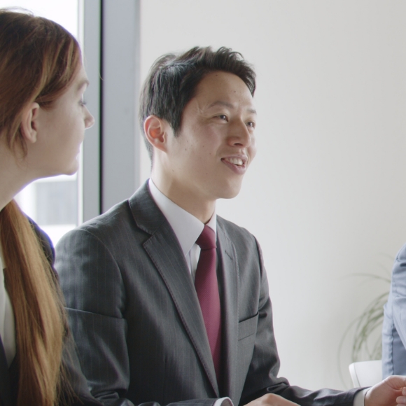 外資系企業スタッフ