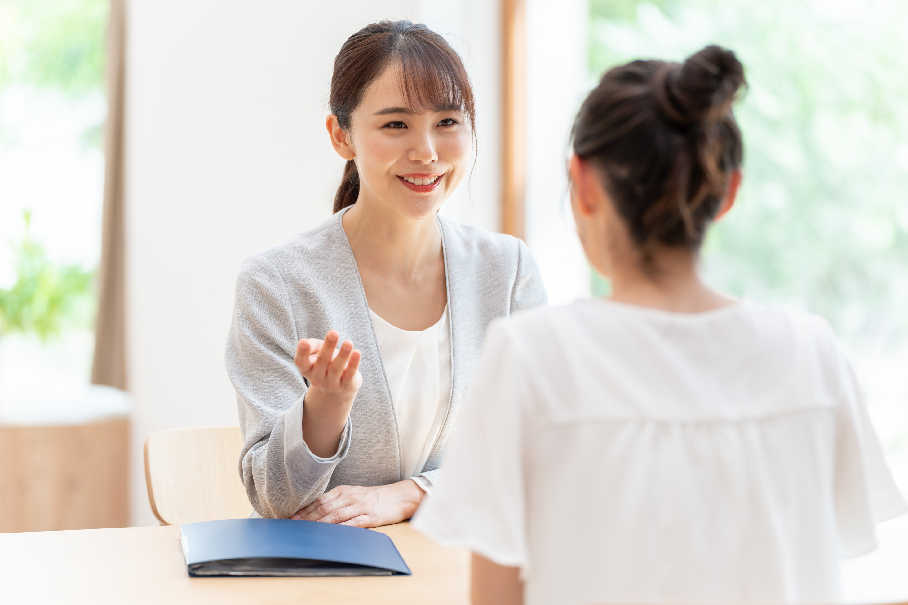 留学カウンセラー / 国際交流スタッフ